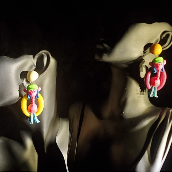 Trolls Dreamworks World Tour Cooper Doll No-Pierced Clip Earrings 1 Pair - Picture 16 of 16